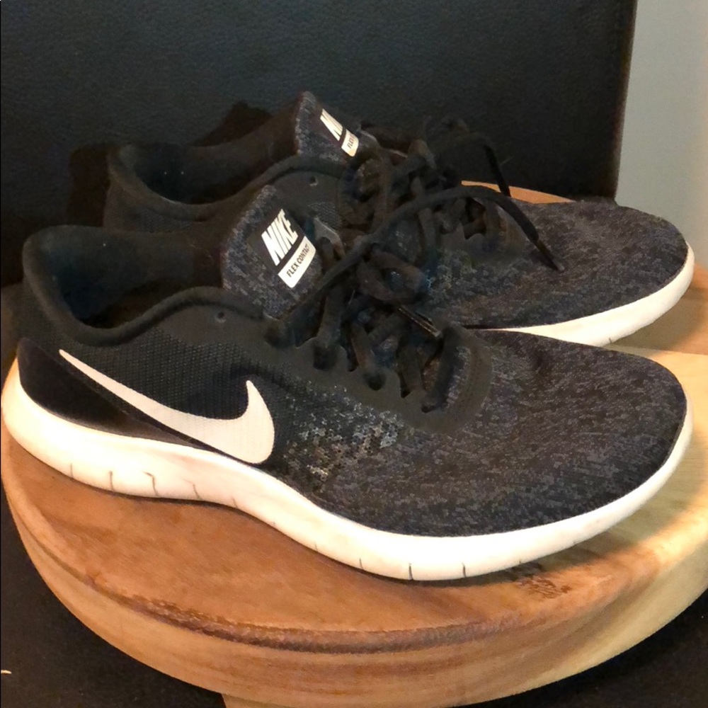 Flex contact Nike’s